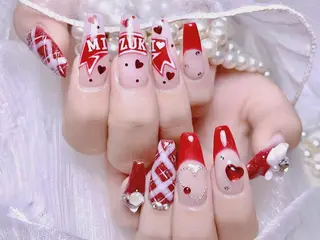 ネイル Aurum nailのネイルデザイン