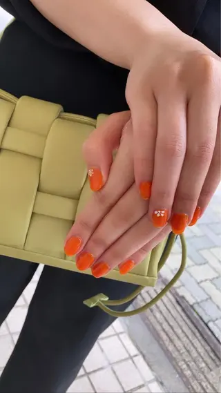 ネイル nailsalon　hue所属・小山 羽奈のネイルデザイン
