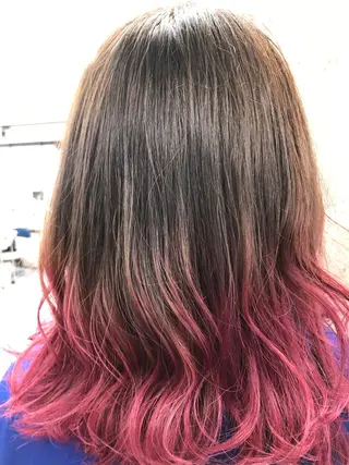 セミロング Noy所属・Noyヨシモト ヒロトのヘアスタイル