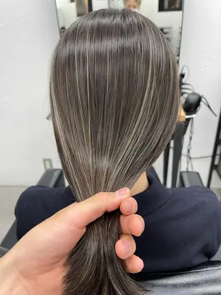 ミディアム カラー ブリーチダブルカラー 【koide】のヘアスタイル