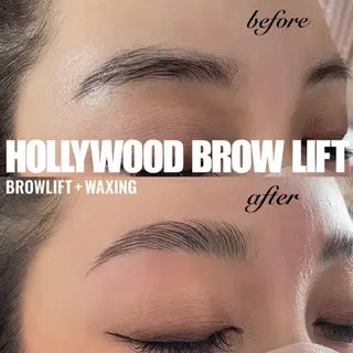 アイブロウ beautyroom Naturaのネイルデザイン