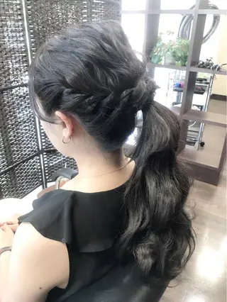 ロング ヘアアレンジ 沢田 瞳のヘアスタイル