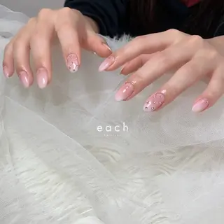 ネイル each Hibikiのネイルデザイン