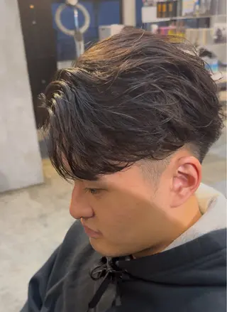 ショート パーマ 🔥メンズ圧倒的人気 ROOOMEN松田隆のヘアスタイル