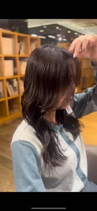 ロング QUEEN'S GARDEN by k-two shinsaibashi所属・k-two心斎橋 ヨシダヒロトのヘアスタイル