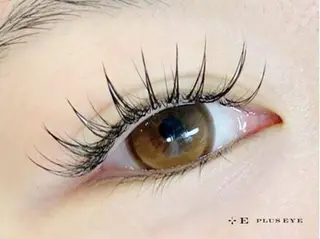 マツエク・マツパ プラスアイ吉祥寺南口店所属・無料モデル💫 𝘼𝙠𝙤⭐️のマツエク・マツパデザイン