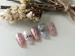 ネイル M+  Beauty Salonのネイルデザイン