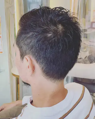 ショート メンズ トータルビューティー K:R鶴川のヘアスタイル