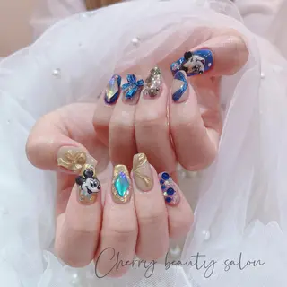 ネイル SAKURA 🍒のネイルデザイン