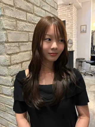 セミロング 韓国レイヤー小顔 カット✂️|ユウキのヘアスタイル