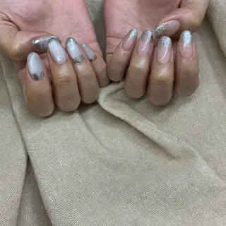 ネイル charme所属・. SHIORIのネイルデザイン