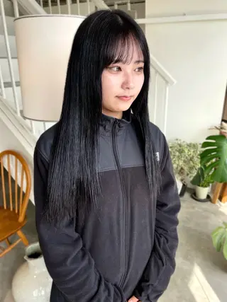 ロング カラー 林 千聖のヘアスタイル