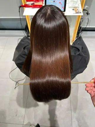 ロング 福岡縮毛矯正✨️ ストレート 向井和輝のヘアスタイル