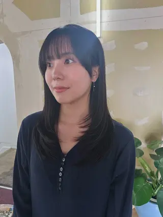 セミロング ［  ］Shiro所属・Shiro RENのヘアスタイル