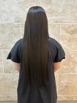 ロング カラー 長田 有紗のヘアスタイル