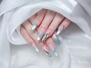 ネイル 🎀M nails✨ ビューティーのネイルデザイン