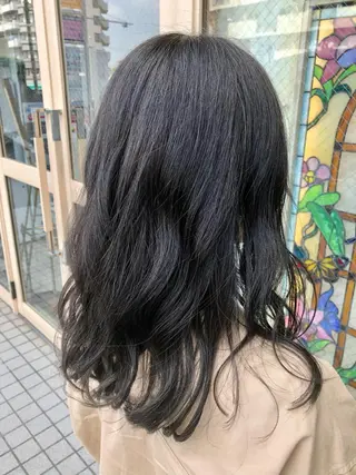 セミロング カラー Carina所属・セン北徒歩５分 キシタクのヘアスタイル