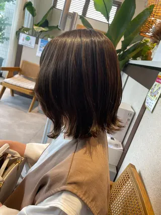 ミディアム カラー 高木 櫻のヘアスタイル