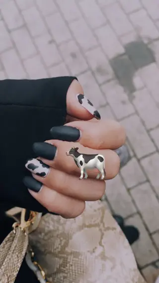 ネイル h △TRIOSのネイルデザイン