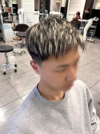 カラー ヘアアレンジ メンズ インナー×縮毛矯正 ピンクカラー澤井里菜のヘアスタイル