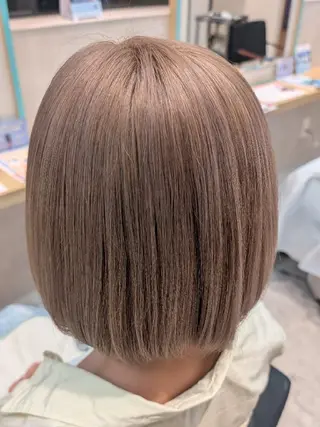 ショート カラー 田端みおと🐱 SoZoBridgeのヘアスタイル