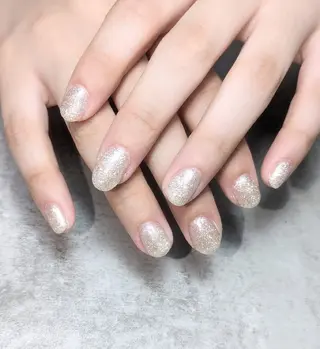 ネイル 塩見 聖子のネイルデザイン