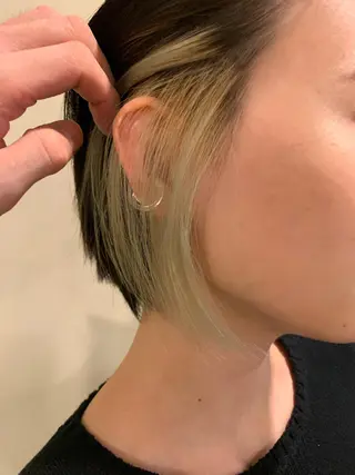 ショート カラー ハイトーン/メンズ/ ウルフ特化 小松のヘアスタイル