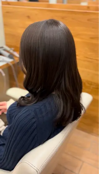 セミロング 🌻須藤瑞希🌻 カット/艶カラーのマツエク・マツパデザイン