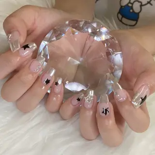 ネイル Kanako 💫のネイルデザイン