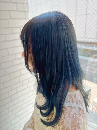 カラー 篠田 綾乃のヘアスタイル