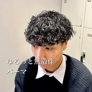 ミディアム パーマ ヘアアレンジ メンズ 顔まわりカット の達人のヘアスタイル