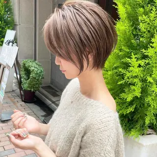 ショート 小野 明日香のヘアスタイル