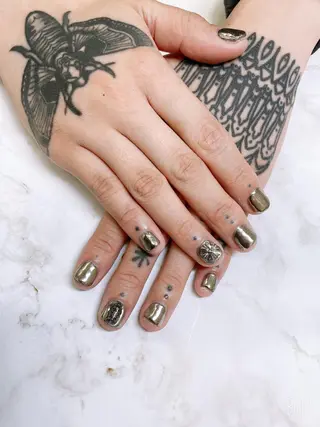 ネイル 🦋ネイルサロン ブラン🌈ゆりのネイルデザイン