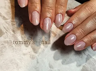 ネイル tommy's nail所属・福岡/若よもぎ蒸し 全身美容が叶うサロンのネイルデザイン