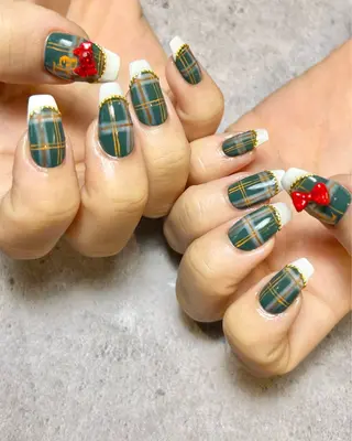 ネイル Reflection marikoのネイルデザイン