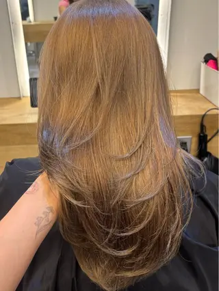 ロング カラー 韓国🇰🇷透明感 ERIのヘアスタイル