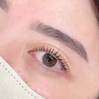 アイブロウ 畠山 瑠花のマツエク・マツパデザイン