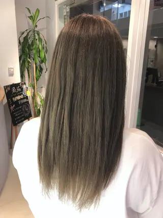 ロング 阿部 美咲のヘアスタイル