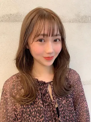 ミディアム カラー 透明感/オリーブ/ グレージュ/YUKAのヘアスタイル