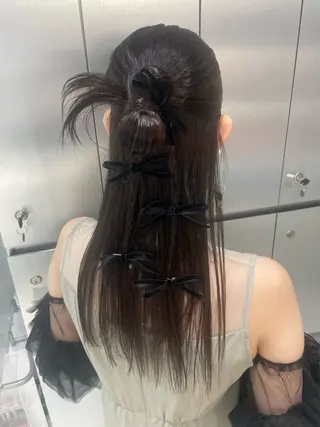 セミロング ヘアアレンジ ヘアセット🎀耳つぼ 👂💎MONAMIのヘアスタイル