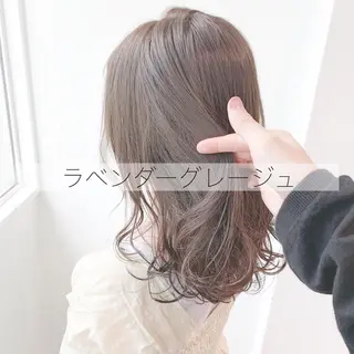 セミロング カラー 韓国レイヤー🕊️ 柔らかベージュ🧸のヘアスタイル