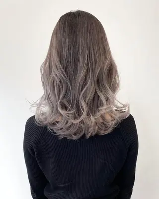 ミディアム カラー 【公式】amble luxe池袋東口🩷のヘアスタイル