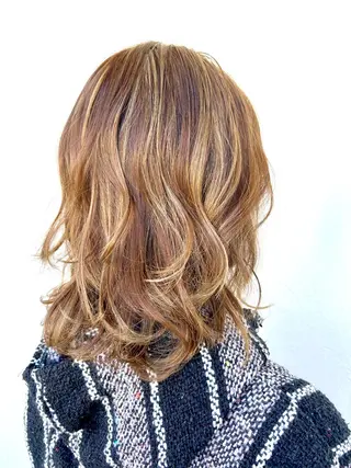 セミロング SOL watanabeのヘアスタイル