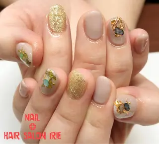 ネイル Hair salon Irie所属・與儀 知佳のネイルデザイン