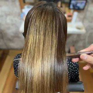 ミディアム YELLOW CORN 金沢文庫所属・【金沢文庫4分】髪質 改善/縮毛矯正アラタのヘアスタイル