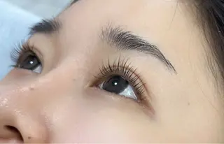 マツエク・マツパ Best Eyelash 渋谷109前店所属・林 はなのマツエク・マツパデザイン