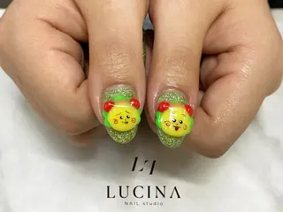 ネイル 新橋 ルキナ スタッフのネイルデザイン