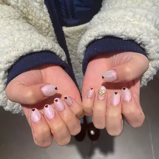 ネイル ﾔｽﾀﾞ ﾐﾅのネイルデザイン