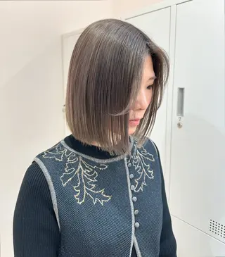 ミディアム カラー 🐈ブリーチ/ベージ ュ/ボブmiyu🐈のヘアスタイル