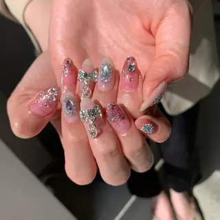 ネイル emanon 新宿東口店所属・nailist akariのネイルデザイン